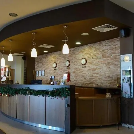 Szálloda Аспен Голф Апартаменти *