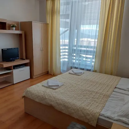 Аспен Голф Апартаменти Hotell *