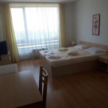 Аспен Голф Апартаменти Hotell